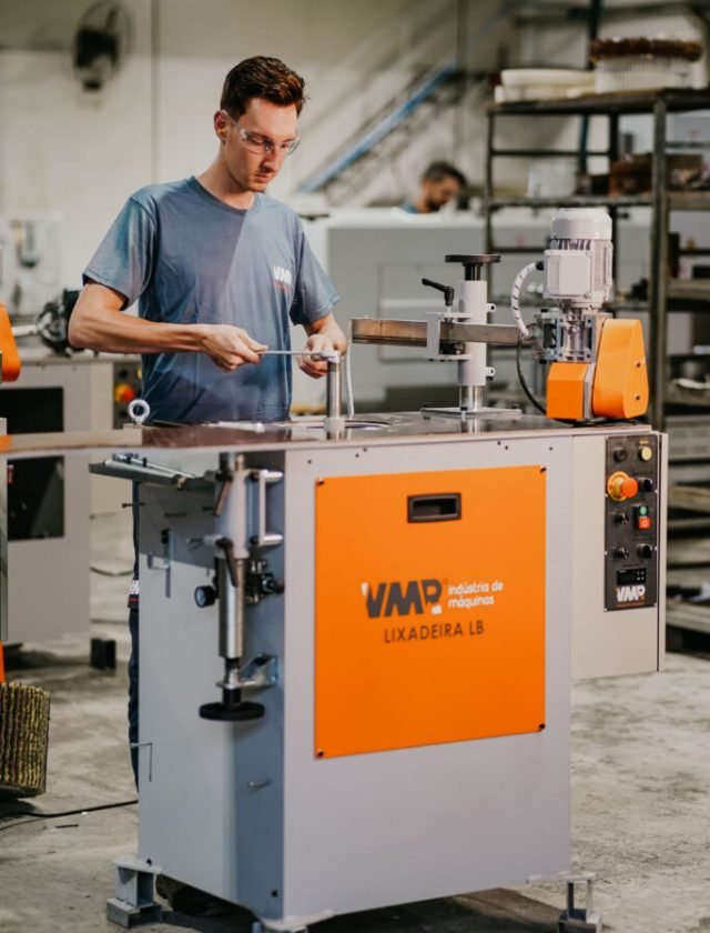 img_industria_vmr_maquinas_2